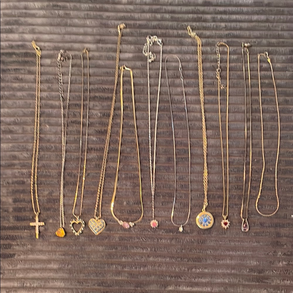Elegant Gold tone Necklace Set